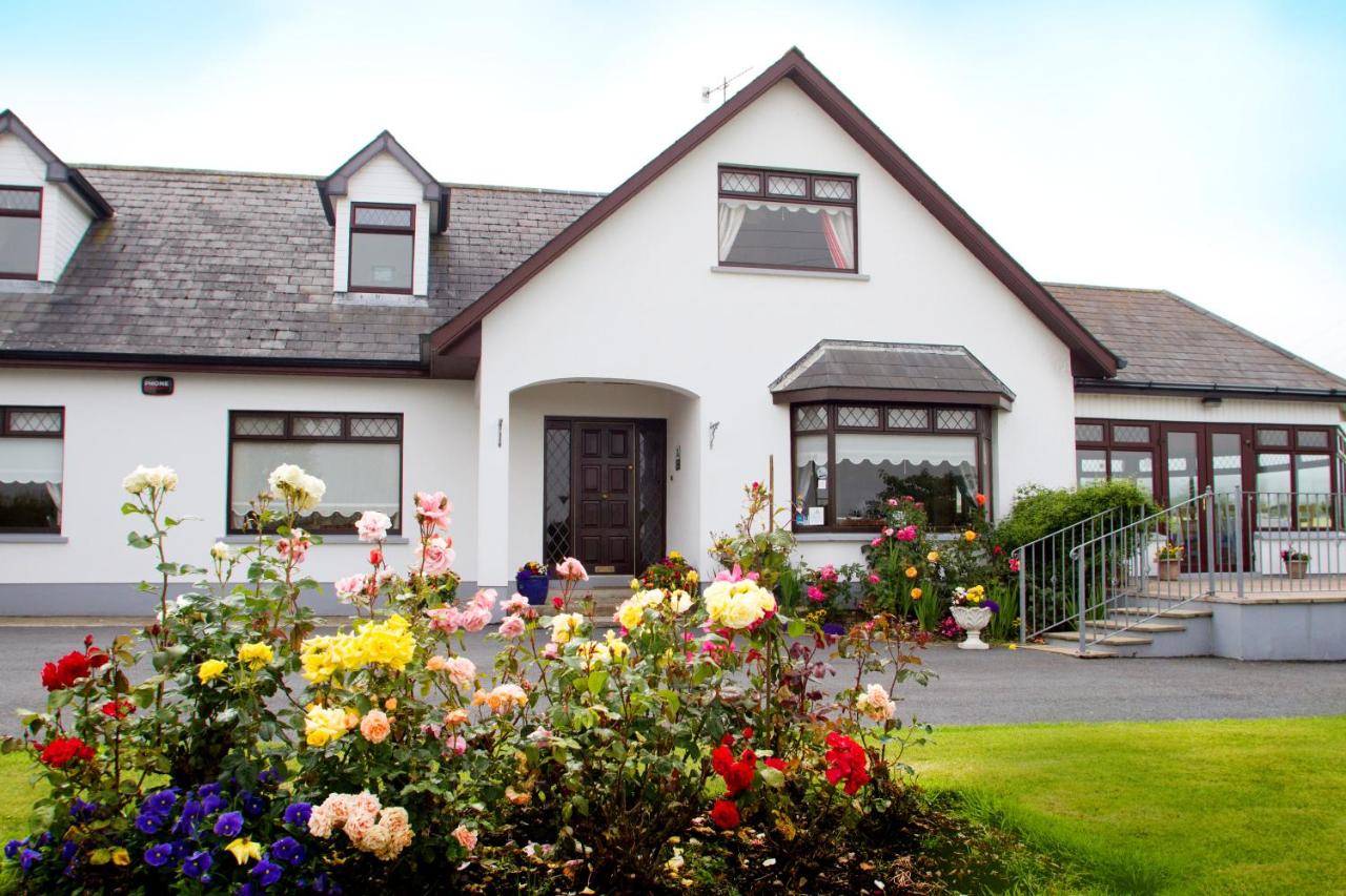 B&B Carlingford - Mourneview B & B - Bed and Breakfast Carlingford