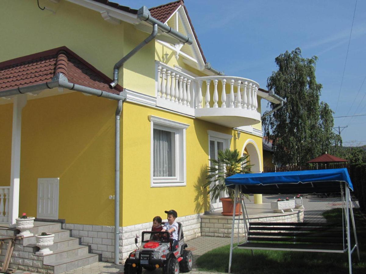 B&B Vonyarcvashegy - Villa Jäger - Bed and Breakfast Vonyarcvashegy