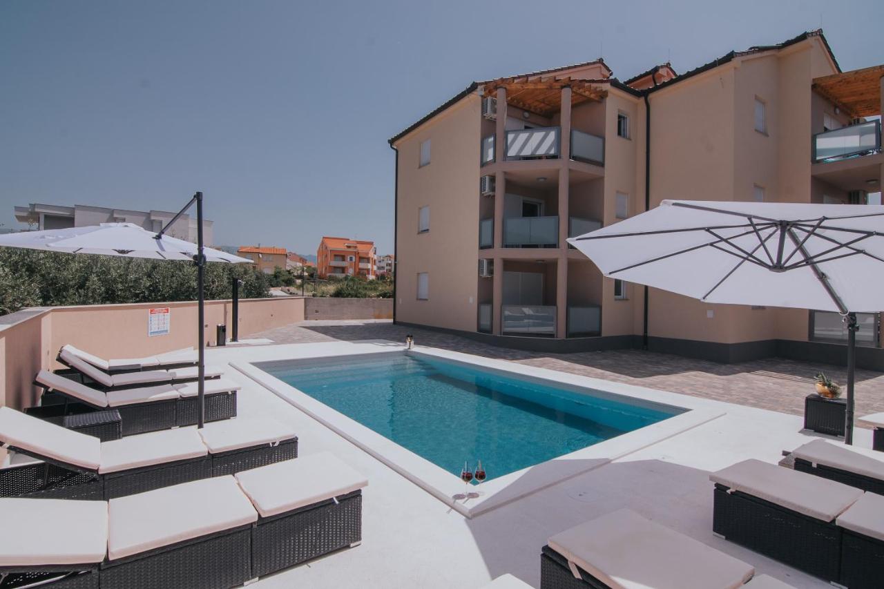 B&B Novalja - Poolside Hideout Apartments - Bed and Breakfast Novalja