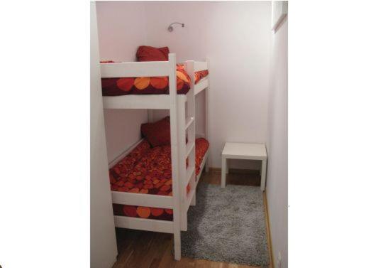 Apartamento de 2 dormitorios con balcón