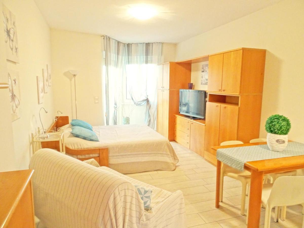 Studio Apartment with Sea View