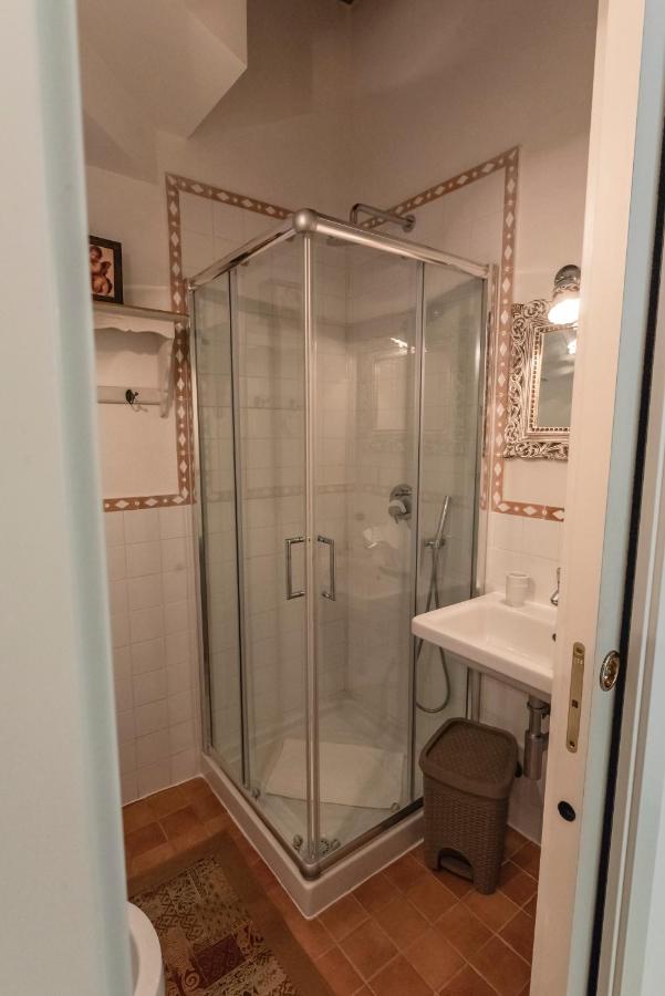 Dreibettzimmer mit eigenem Bad