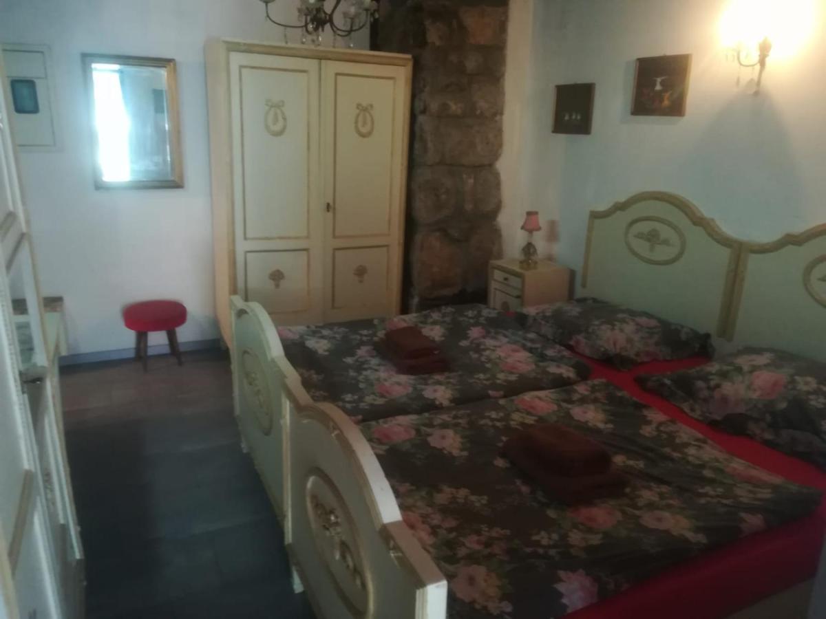 One-Bedroom Apartment with Terrace