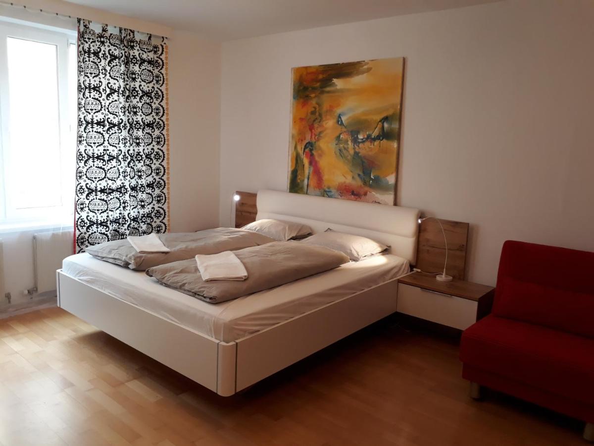 B&B Vienna - cute Metro U4 - Bed and Breakfast Vienna