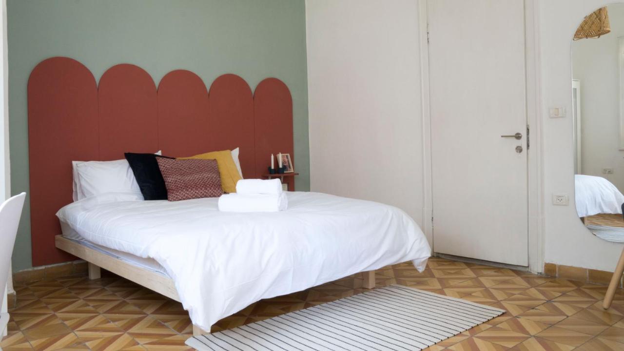 Tweepersoonskamer met Gedeelde Badkamer