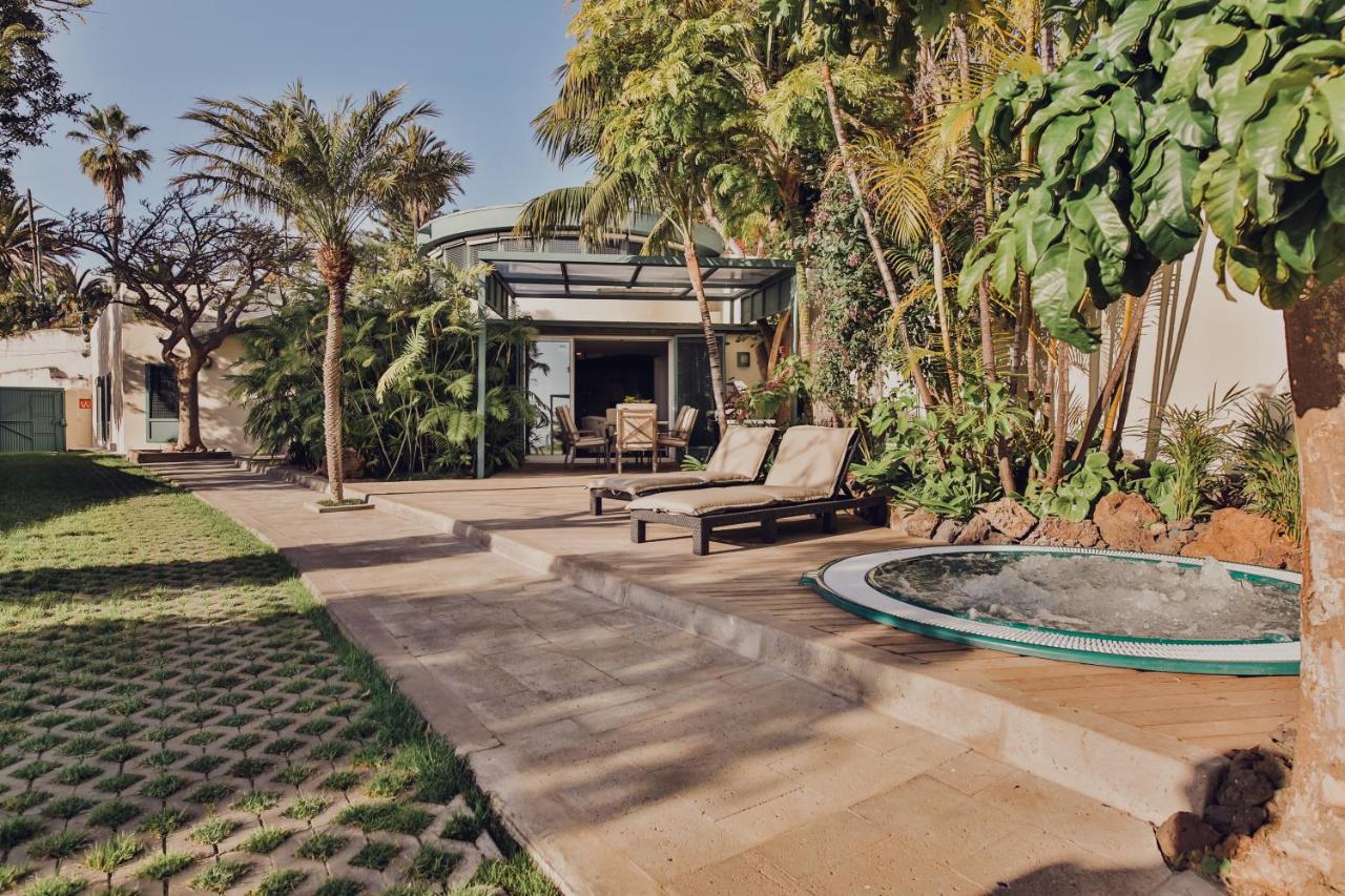 The Circular Villa - jacuzzi, hiking & vineyards - B&B