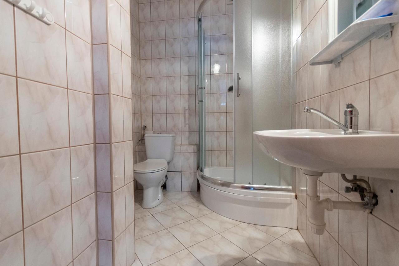 Twin Room with Bathroom