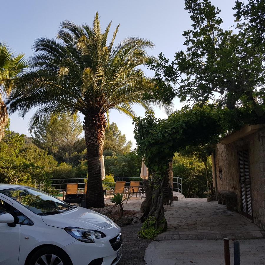 Can Company - Bed and Breakfast Campanet