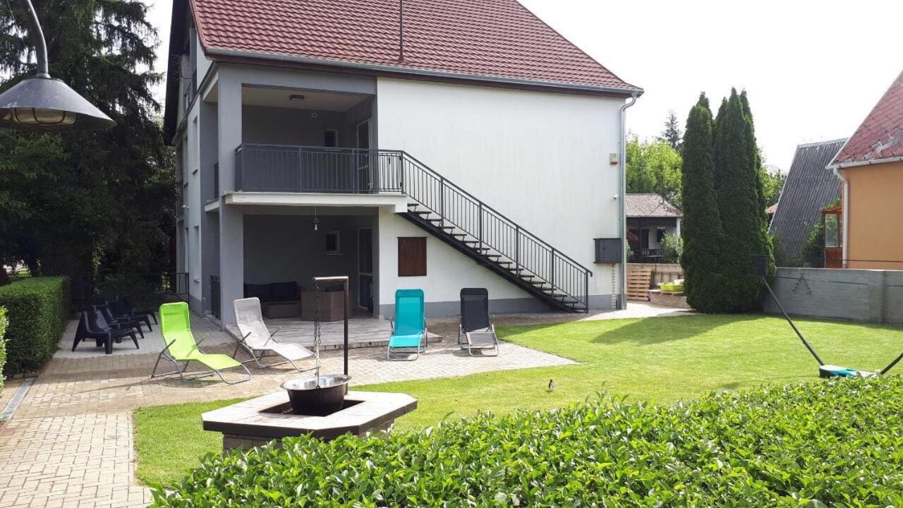 MIHI APARTMAN - Ferienwohnung