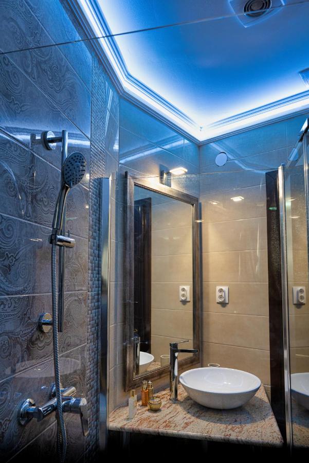 Double or Twin Room with Pool View