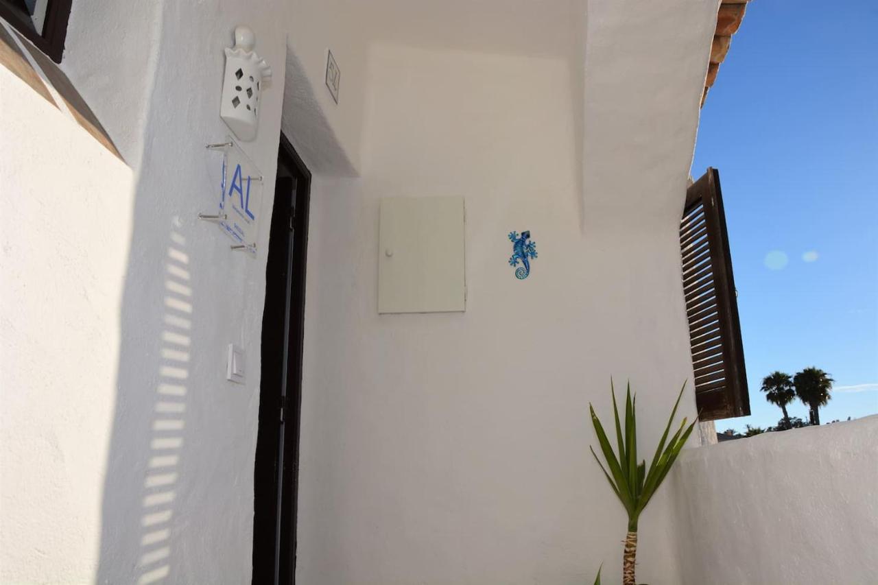 Casa Blu, Beach Boho Chic, Beach and Pool - Fast Wifi - Ferienwohnung Porches