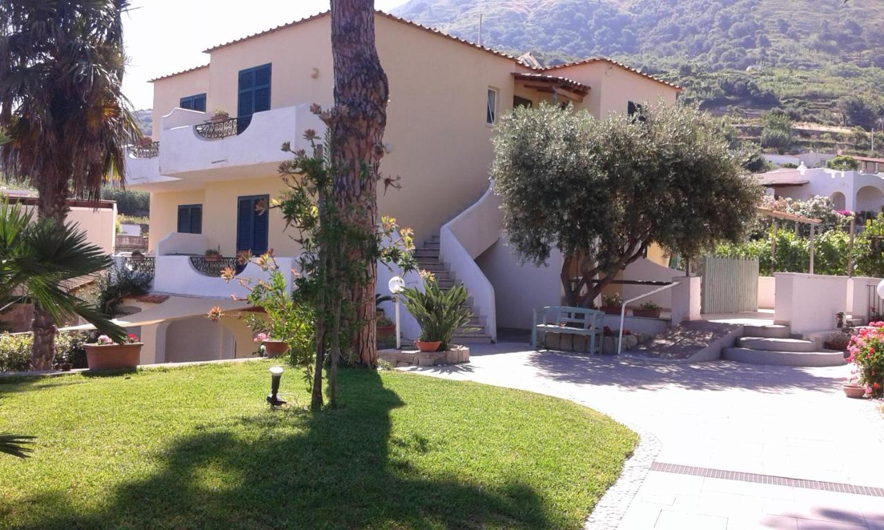 Villa Olivia Residence Ischia - Monolocali e Bilocali nel Verde con Piscine e Vista Mare - Ferienwohnung Ischia