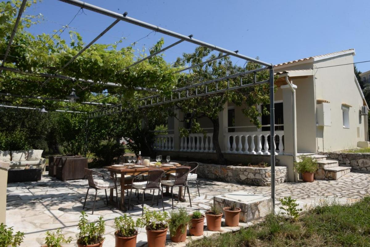 B&B Kassiopi - The Olive Grove House - Bed and Breakfast Kassiopi