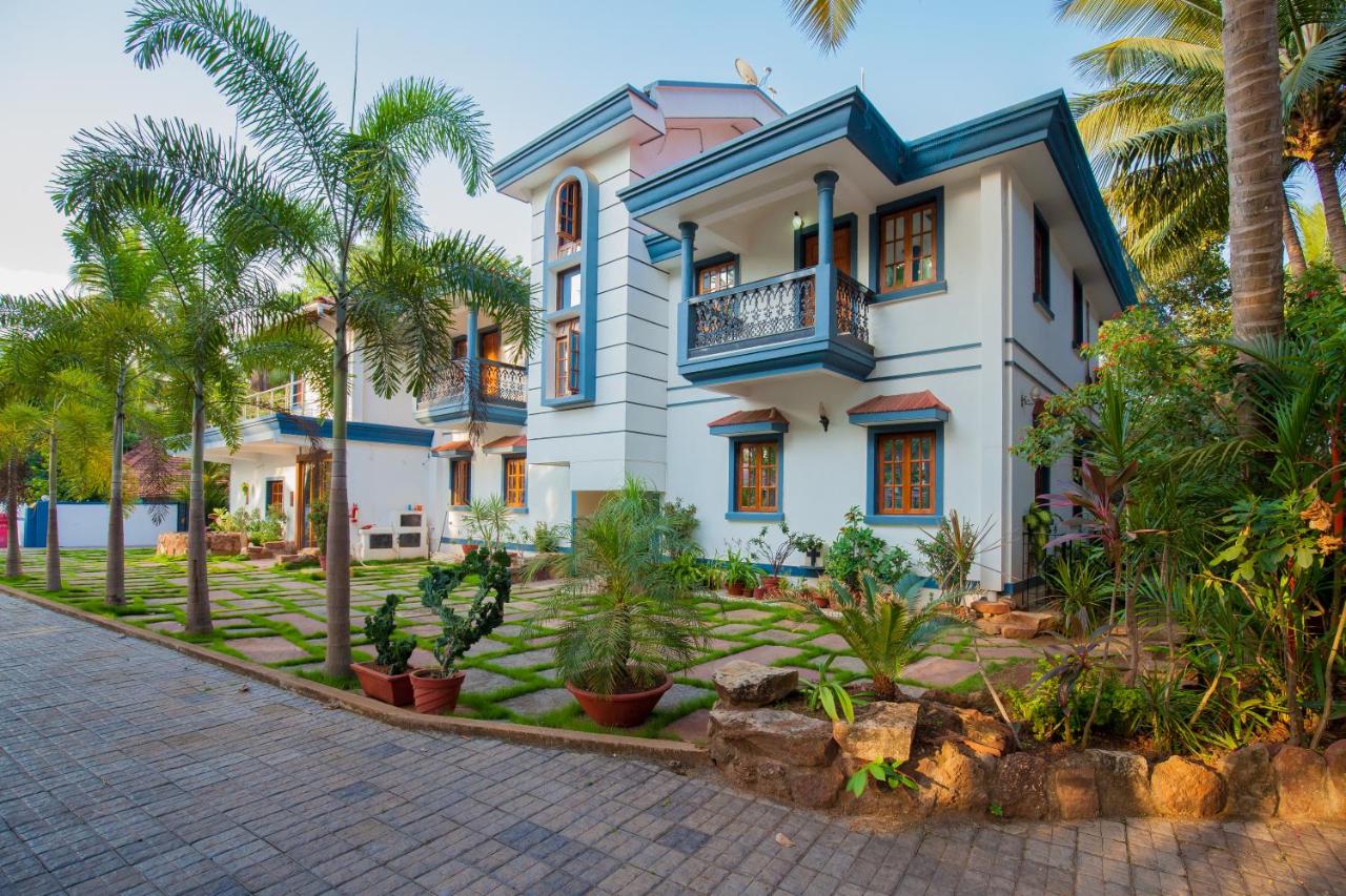 One-Bedroom Apartment with Balcony