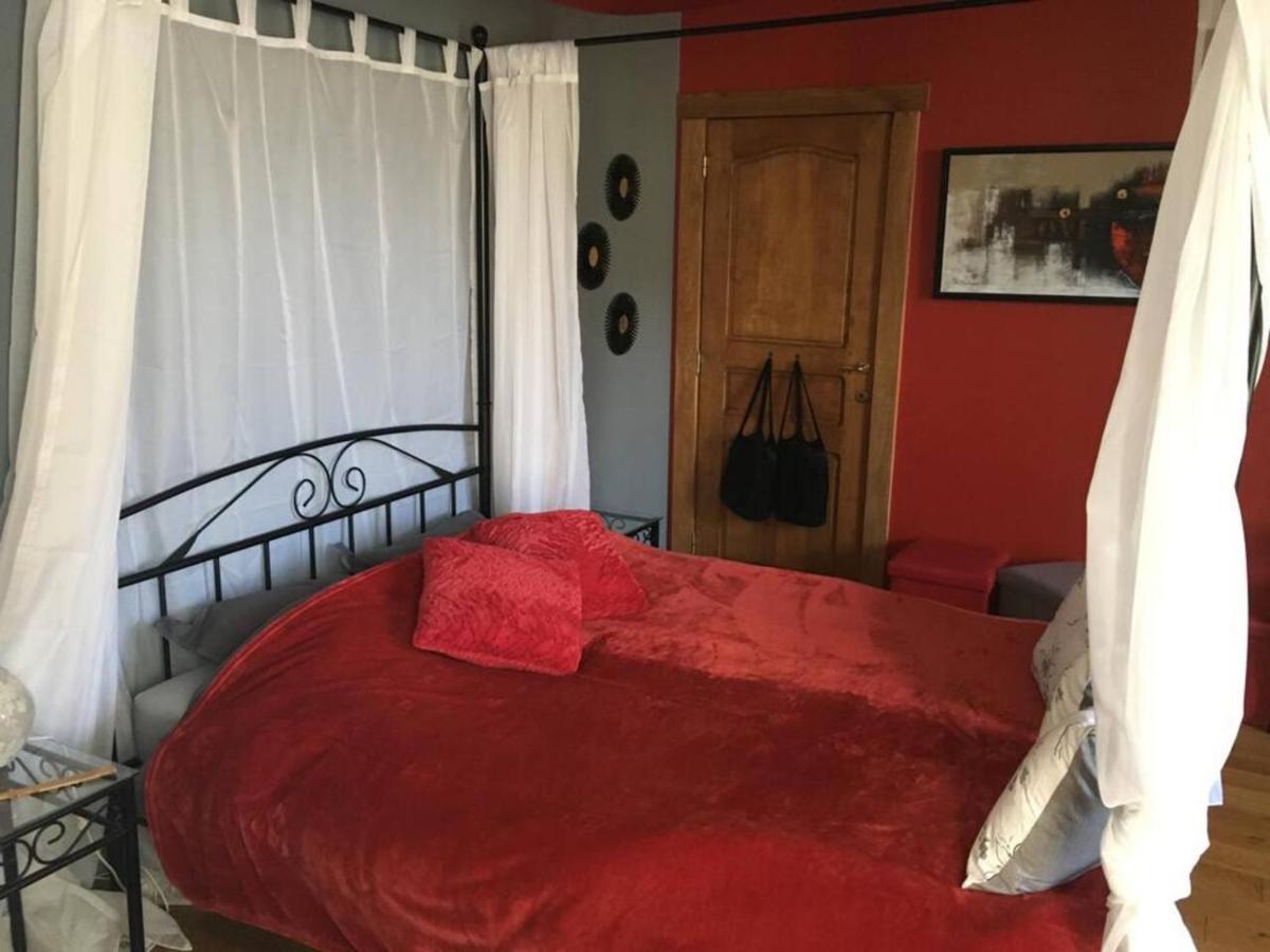 Gîte "L'échappée amoureuse et féérique" - B&B