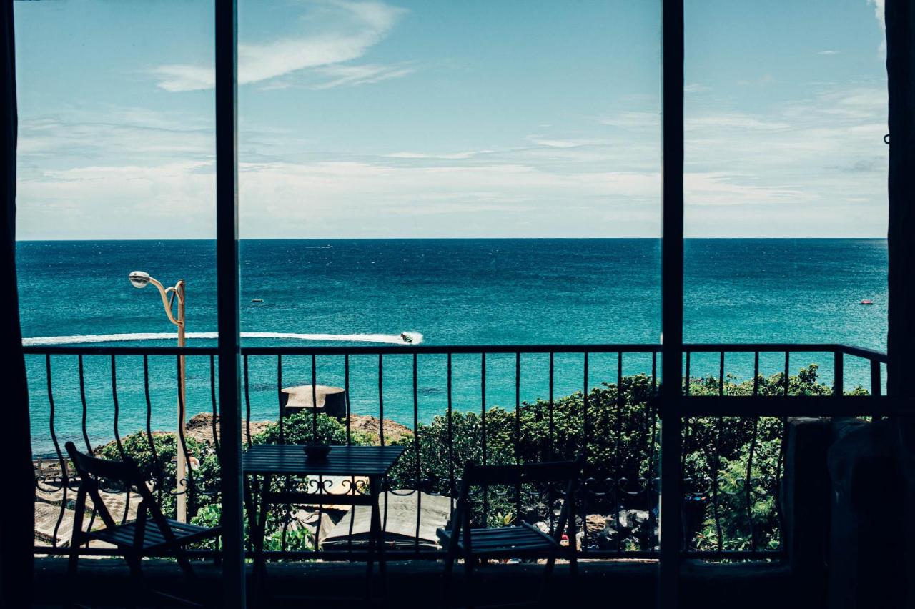 Deluxe Double Room with Balcony and Sea View