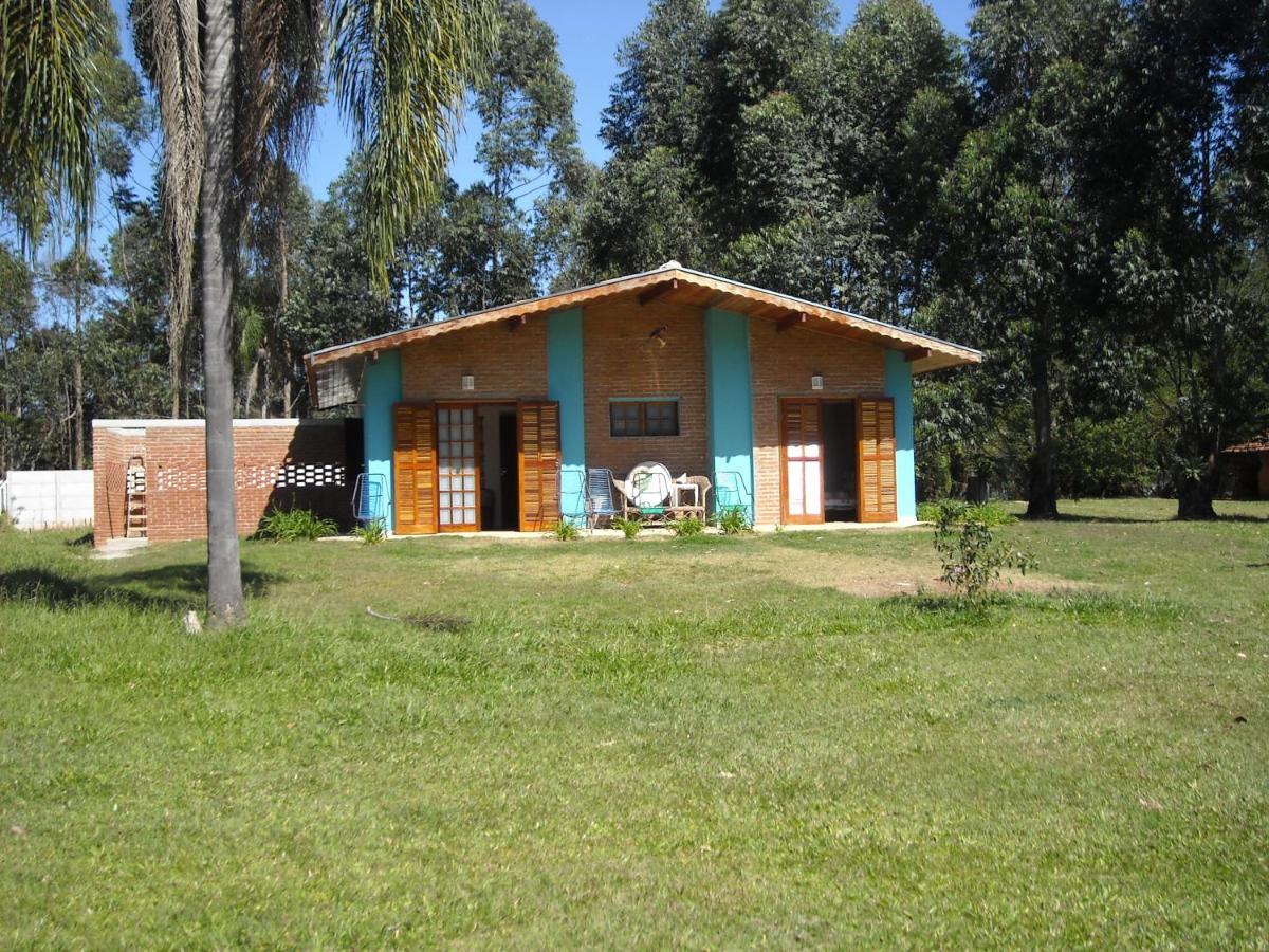 Casa de Campo- no bosque c lareira elétrica - B&B Jarinu