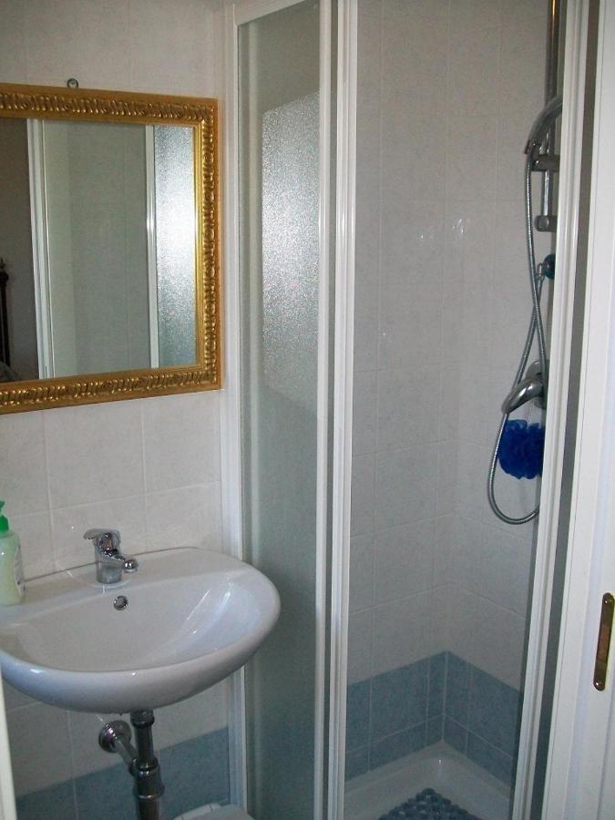 Camera Matrimoniale con Bagno Privato
