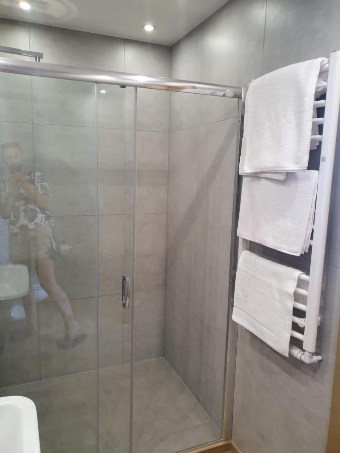 Habitación Triple con baño privado