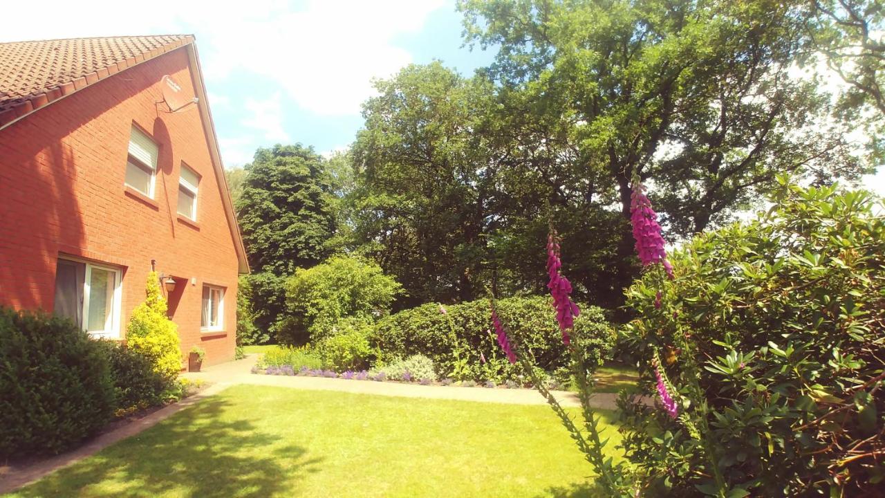 B&B Aurich - Ferienwohnung Schwantje - Bed and Breakfast Aurich