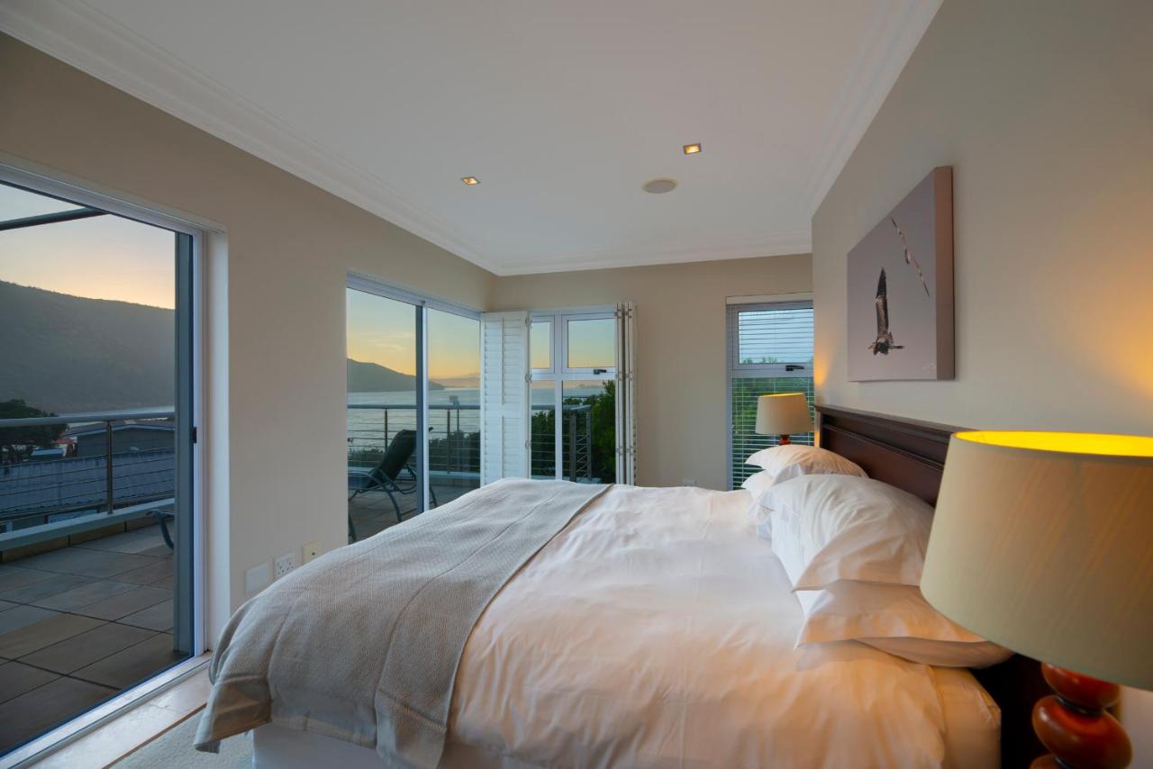 Three-Bedroom Apartment 3