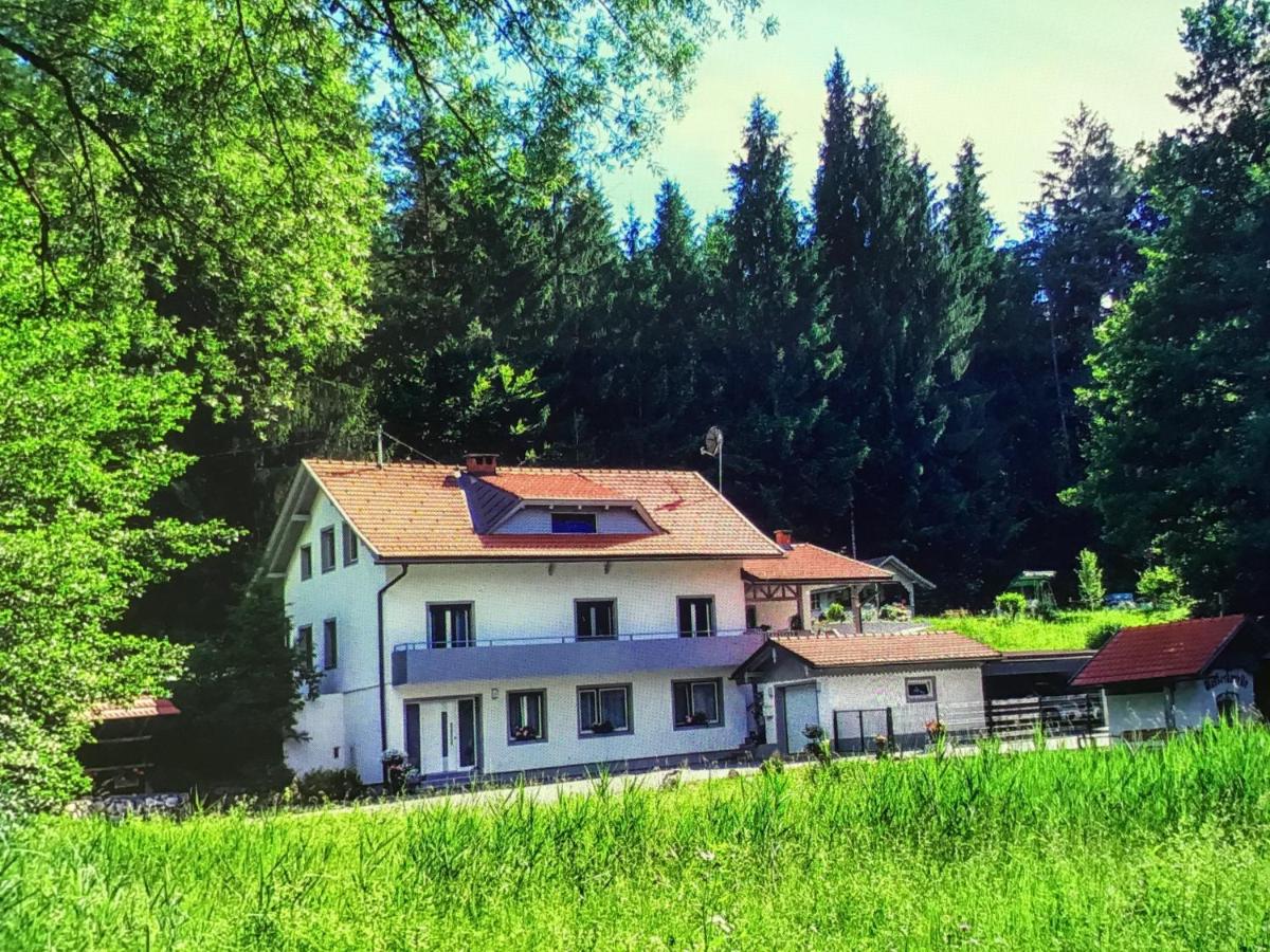 Haus Manuela - B&B
