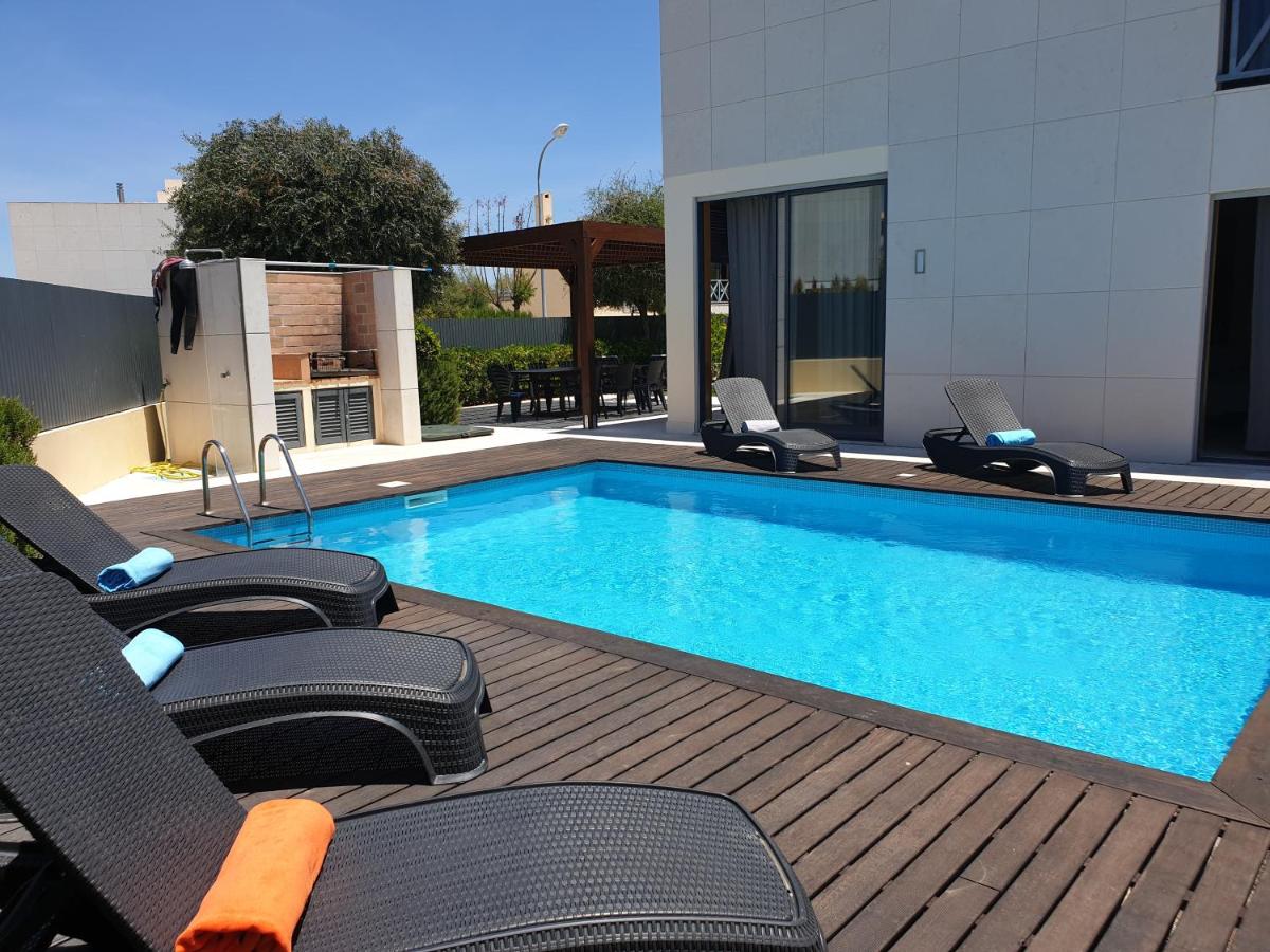B&B Albufeira - Albufeira Oura Beach V4 Villa Marisa with private Pool - Bed and Breakfast Albufeira