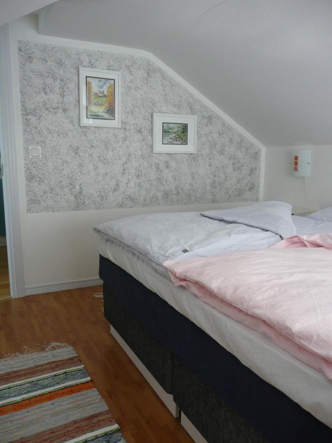 Tweepersoonskamer met een Eigen Externe Badkamer