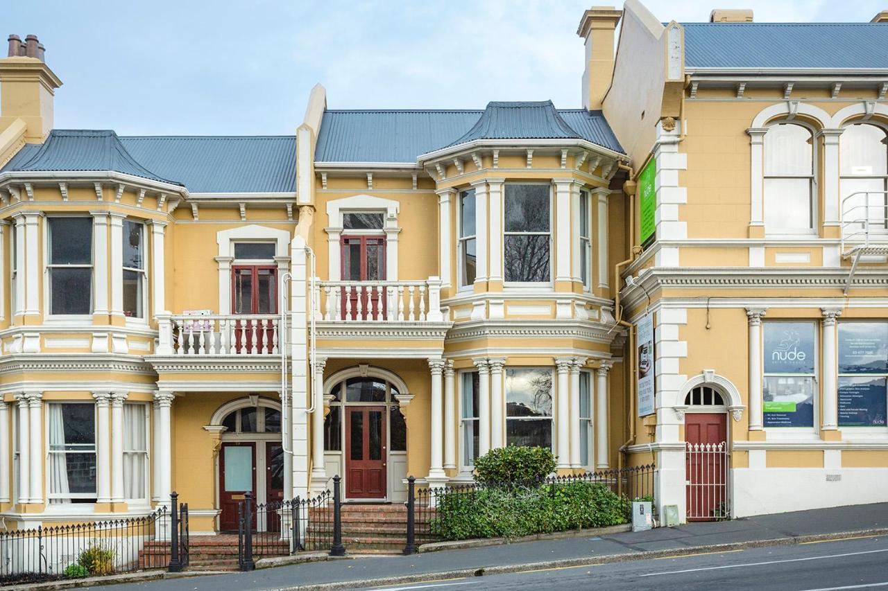 B&B Dunedin - The Stuart Street Terraced House - Bed and Breakfast Dunedin