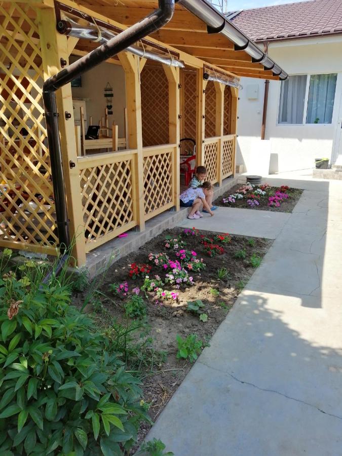 La Daria și Mara - B&B Eforie Sud