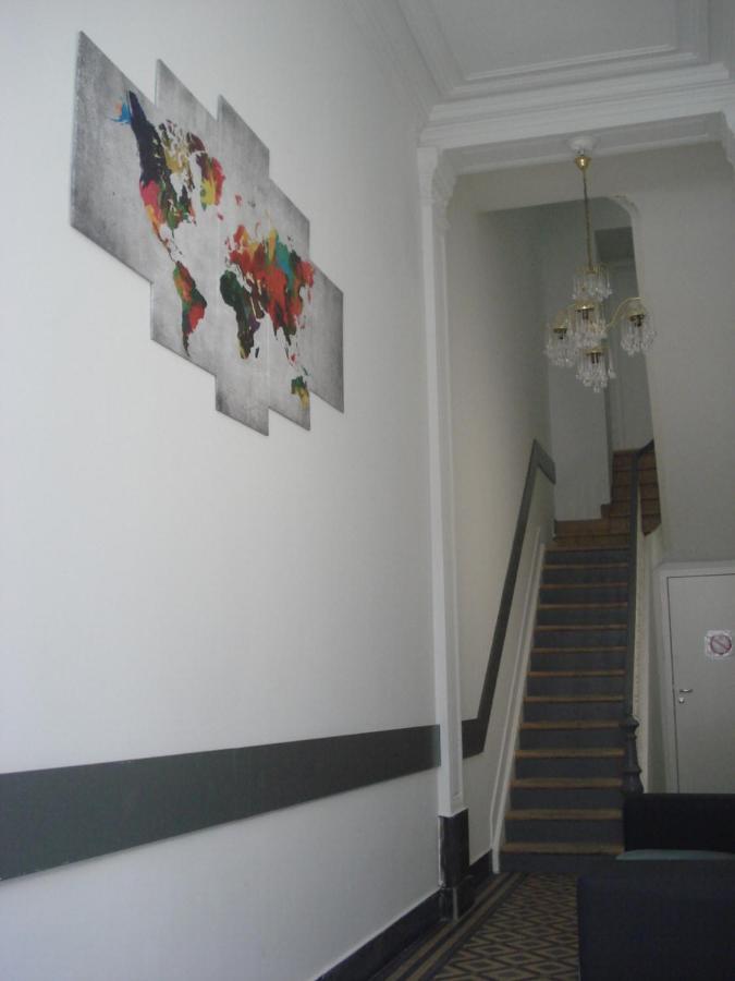 Modern Apartment Second Floor - Ferienwohnung Brüssel
