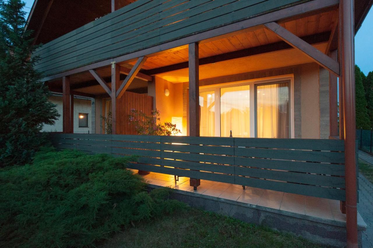 Bier-Lak Apartman House 71 - B&B