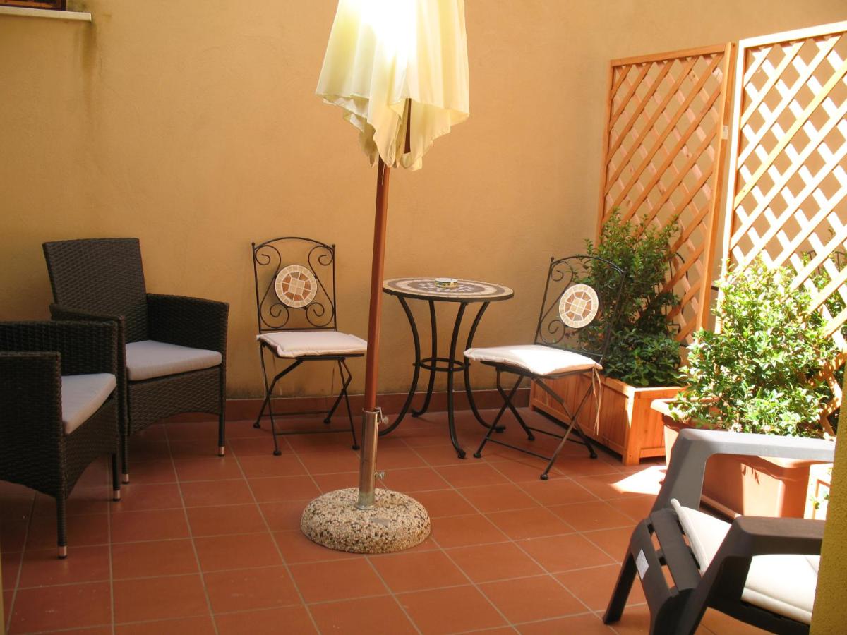 Triple Room with Terrace