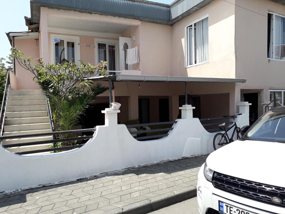 ZAZA Guest House - B&B Kobuleti