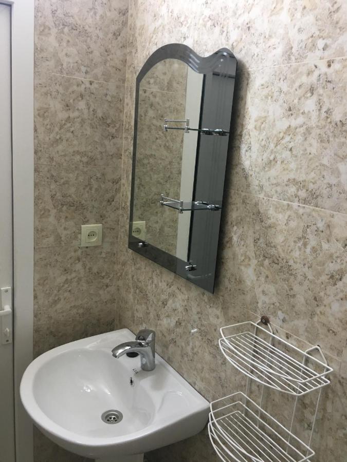 Habitación Doble con baño - 2 camas