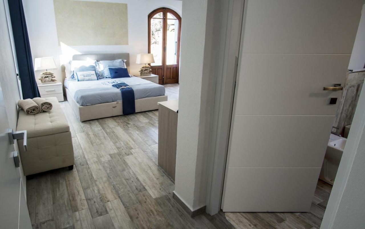 Deluxe Double Room with Balcony and Sea View