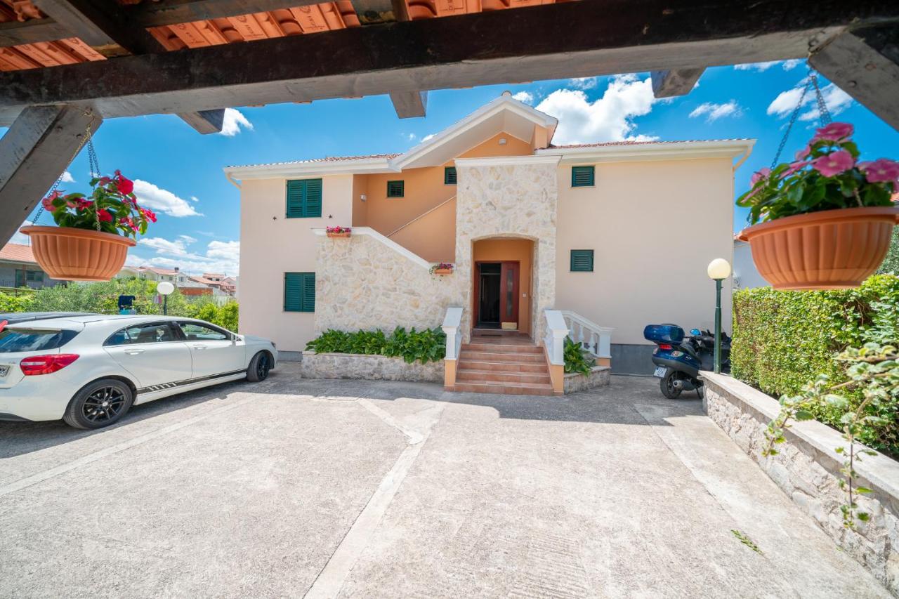 Apartments Janjac - B&B Vodice