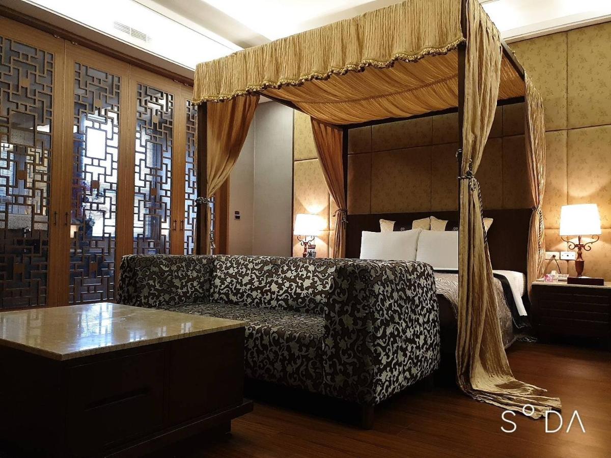 Large Double Room