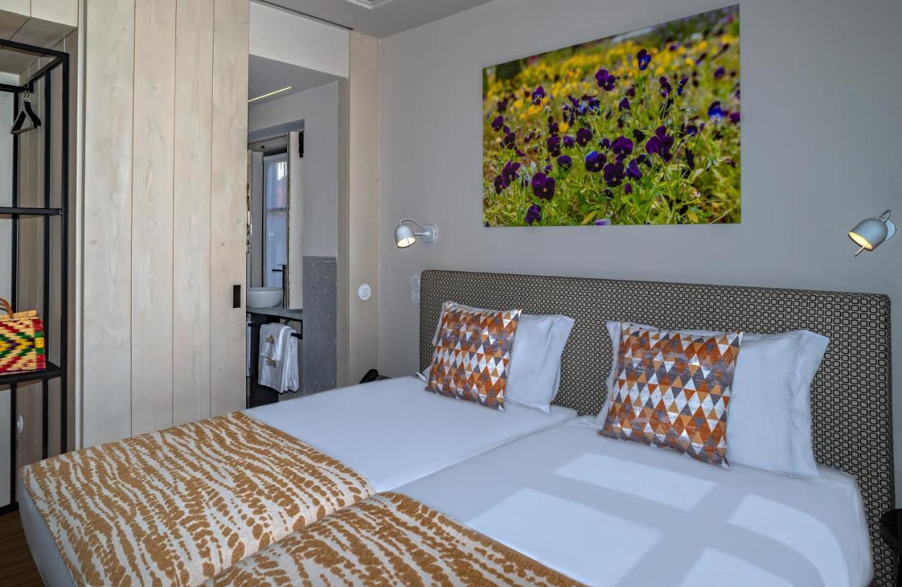 Deluxe Twin Room with Balcony