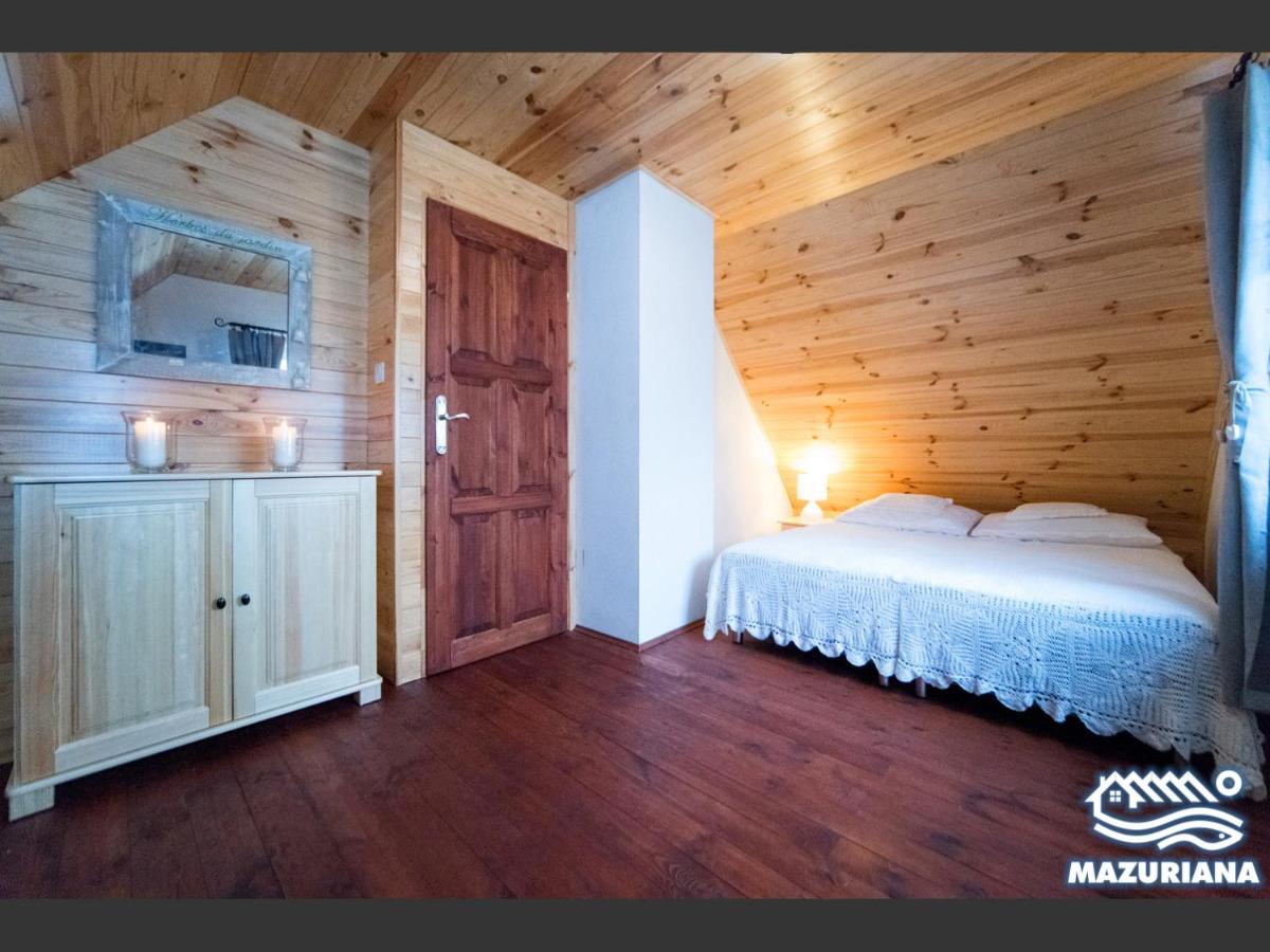 Three-Bedroom House with a Lake View 