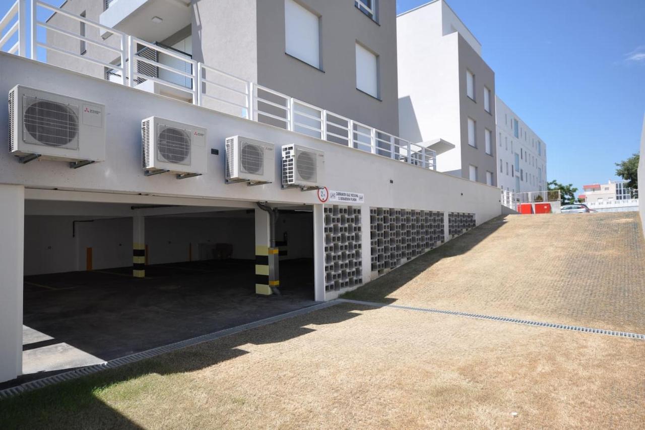 Apartment Carmen, Žnjan, Split - B&B