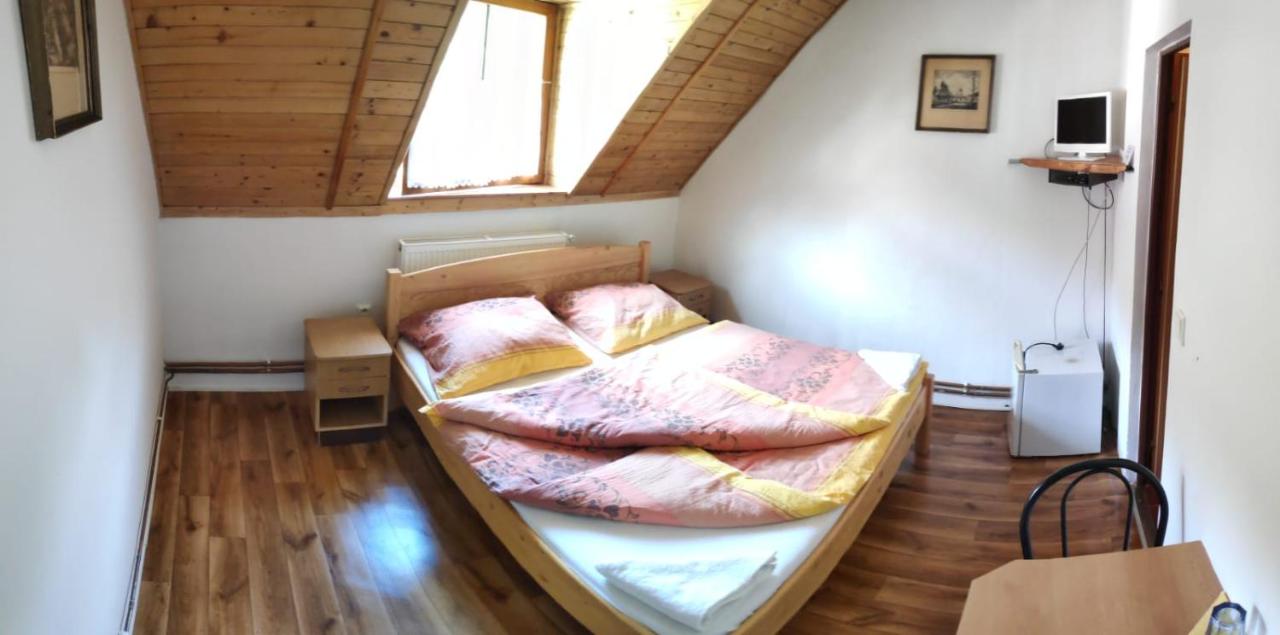 Chambre Double avec Salle de Bains Privative
