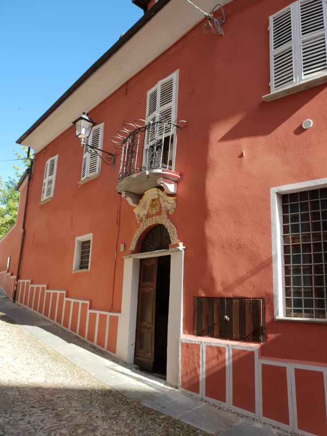 B&B Costigliole d'Asti - La Rocca di Efisio - Bed and Breakfast Costigliole d'Asti