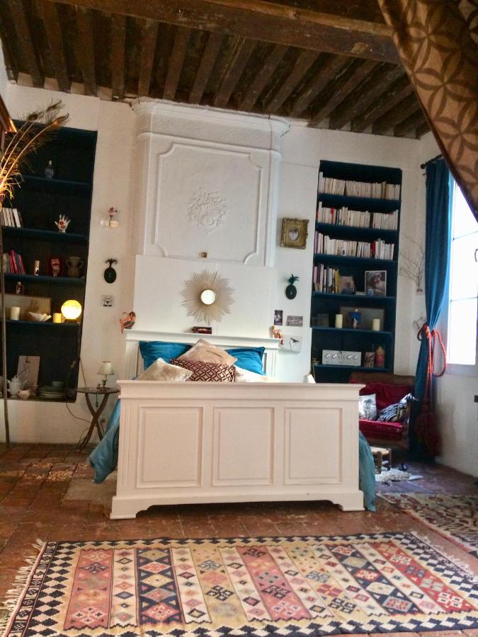 B&B Semur-en-Auxois - Le Boudoir d'artiste - Bed and Breakfast Semur-en-Auxois