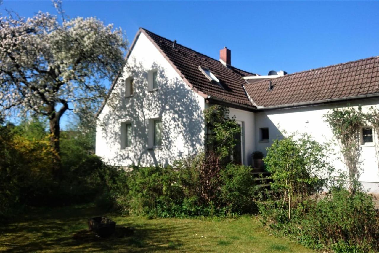 B&B Braunschweig - Sonniges Häuschen mit Garten - Bed and Breakfast Braunschweig