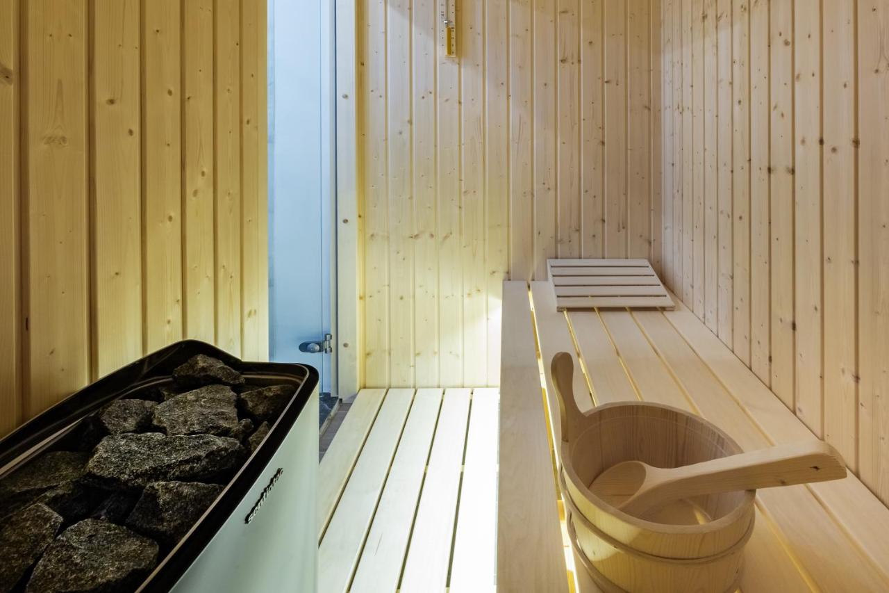 Downtown Marcius Luxury Apartment with Jacuzzi & Sauna - B&B Zadar