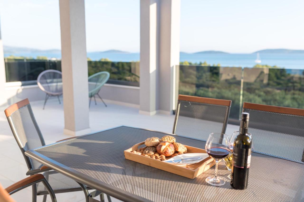 Deluxe Suite with Sea View