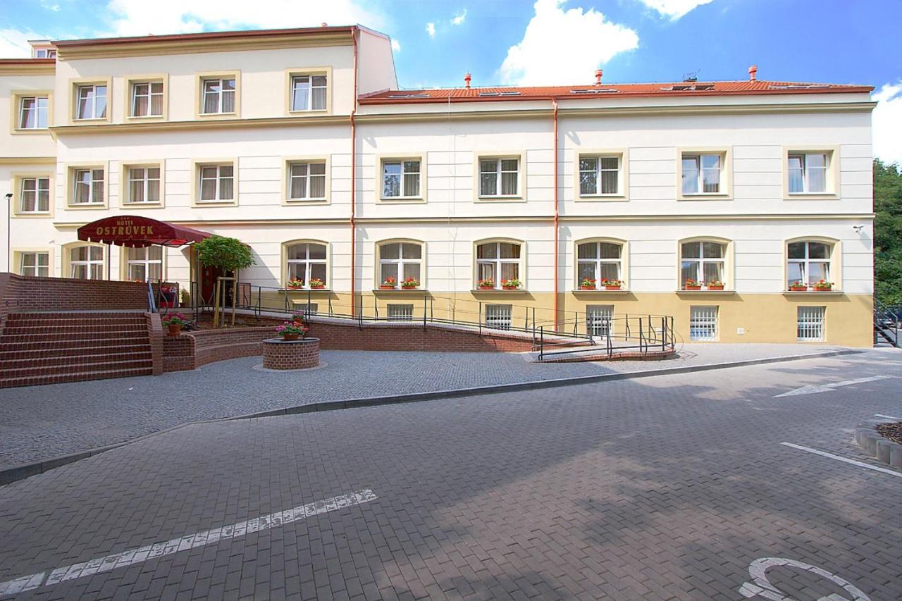 Hotel Ostrůvek