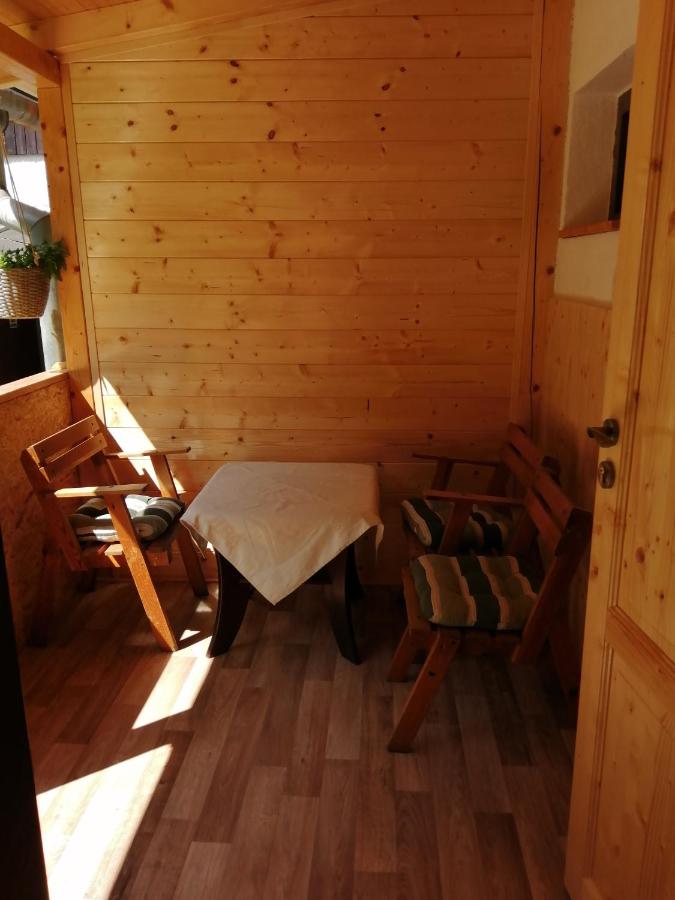 Dreibettzimmer mit eigenem Bad