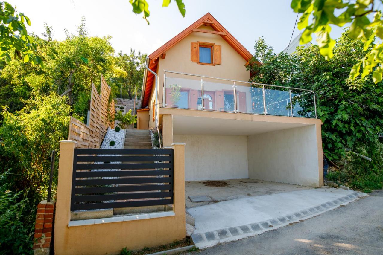 Panoráma Csopak - Ferienwohnung